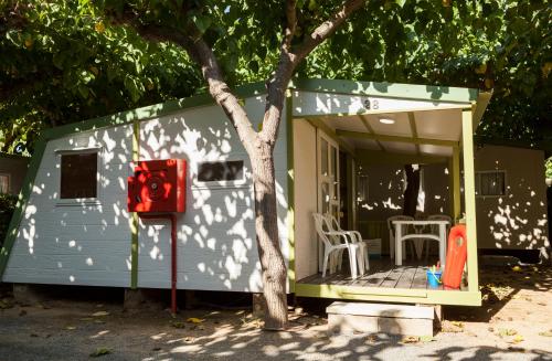 Camping Platja Cambrils Set in a prime location of Cambrils, Camping Playa Cambrils - Don Camilo puts everything the city has to offer just outside your doorstep. The hotel has everything you need for a comfortable stay. Tak