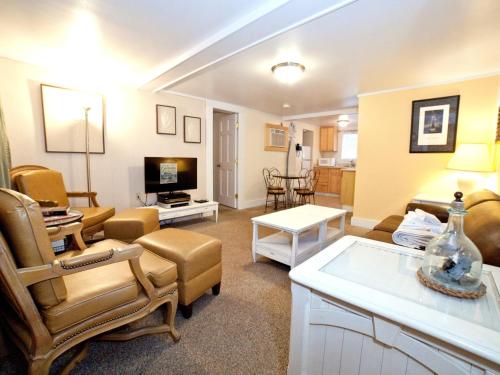

DBVP -One Bedroom - Georgianne Suite 6