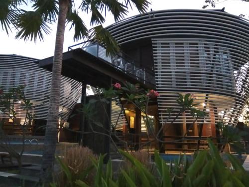 สวน, Bali Umah Tinjung in ทูแลมเบน