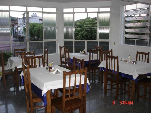 Delmus Hotel in Conselheiro Pena