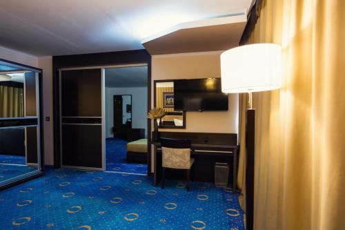Grand Hotel Hebar - image 8