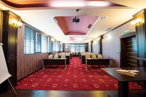 Grand Hotel Hebar - image 11