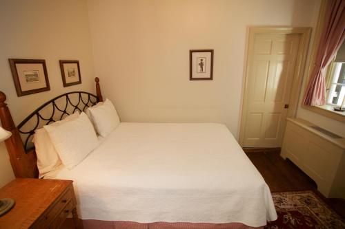 The Zevely Inn - image 8