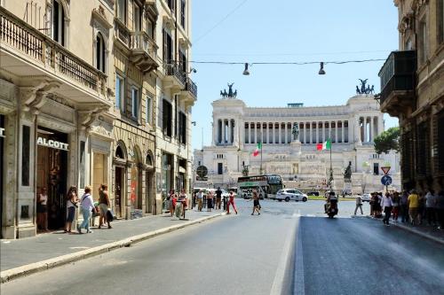Amazing Piazza Venezia Suites - main image
