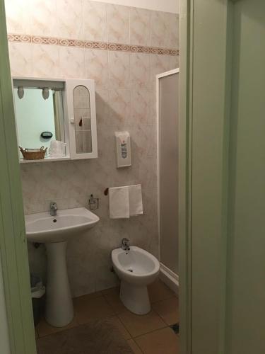Hotel Dora – Turin, NY