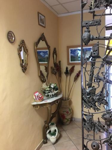 Hotel Dora – Turin, NY