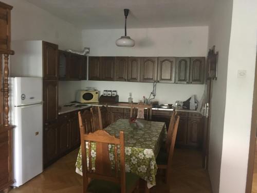 

Skopje Airport Apartments