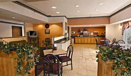 Photo - Americas Best Value Inn Waukegan