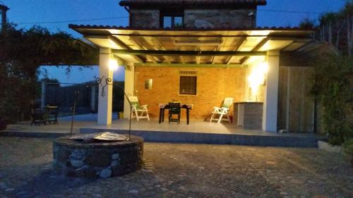  Sicilian Farmhouse, Bastione bei Salice