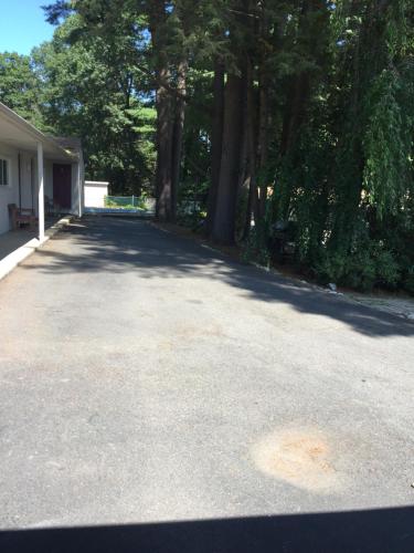 North King Motel 3