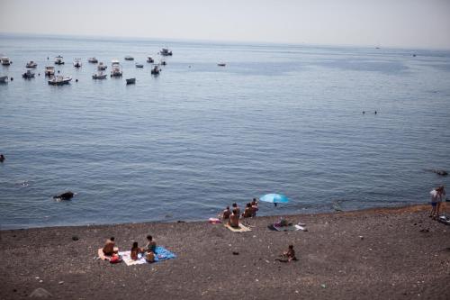 Un tuffo nella baia di Capomulini