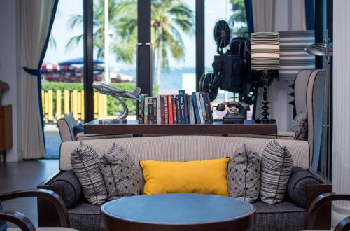 Wave Hotel