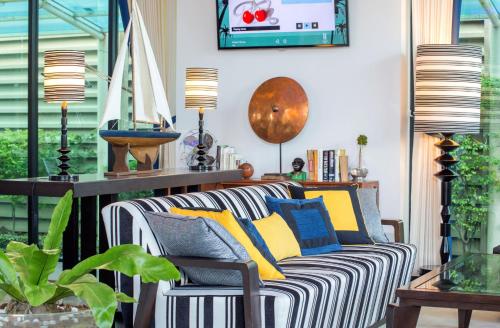 Wave Hotel