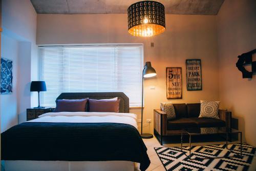 1 queen bed