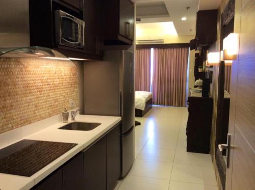 Kitchen, Pico de Loro Lagoon View in Pico de Loro (Cutad) Cove