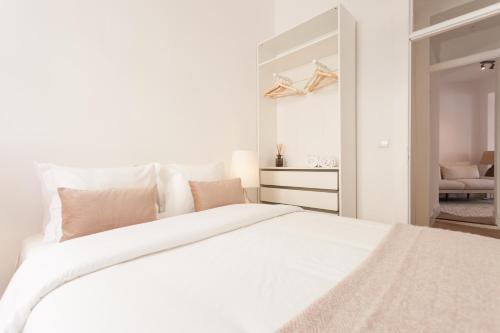 Your Lisbon Home Santa Apolonia - image 10