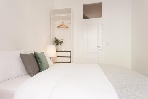 Your Lisbon Home Santa Apolonia - image 4