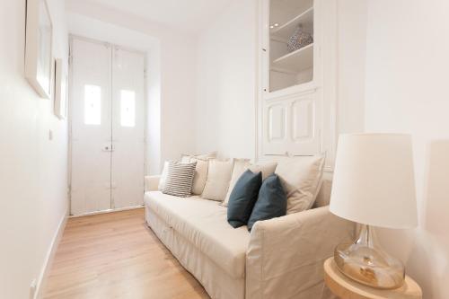 Your Lisbon Home Santa Apolonia - image 14