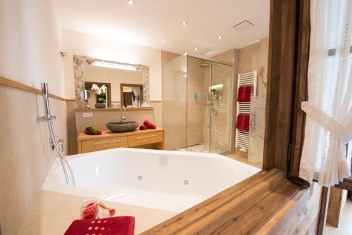 Wellness-Hotel ADLER 2