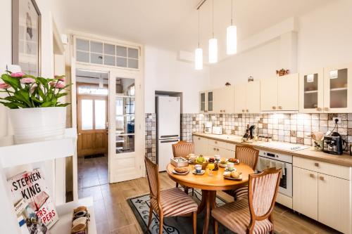 BpR Lisi Unique Apartment in Budapest