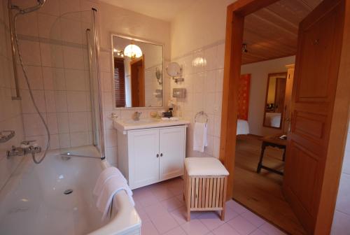 111961540 Hotel Alpenrose mit Gourmet-Restaurant Azalée