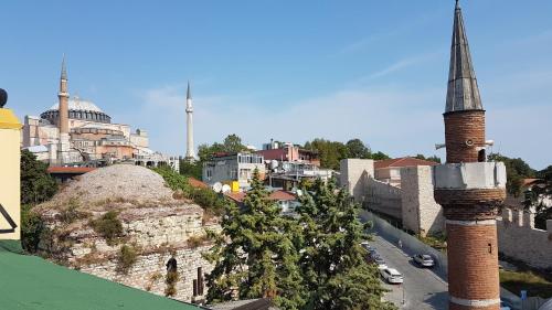 Hotel Peninsula - image 4