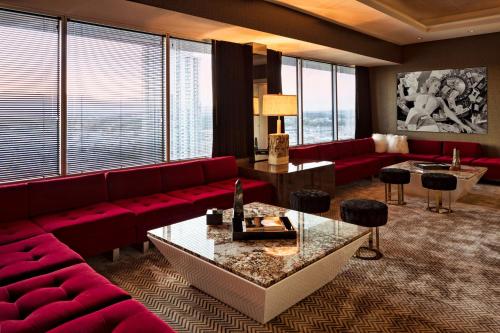 Facilities, SAHARA Las Vegas in Las Vegas (NV)