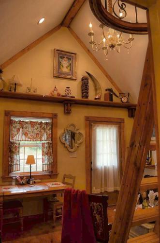 Rumpelstilzchen Two-Bedroom Cottage image 8