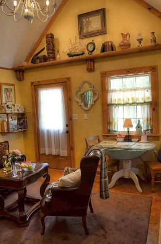 Rapunzel Two-Bedroom Cottage image 8