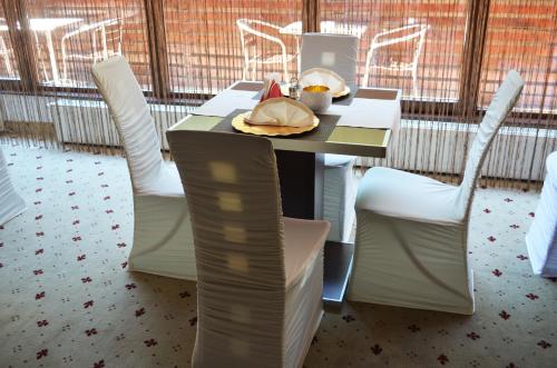 Hotel Premier - image 2