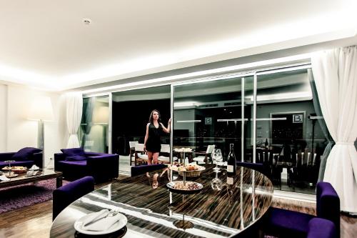 ทัศนียภาพภายนอกโรงแรม, โรงแรมเบียอา โบดรัม (Hotel Baia Bodrum) in กุนโดกัน