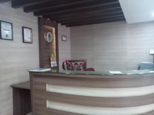 Lobby, Hotel Preethi Palace in Botanical Garden