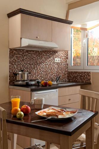 Shower, Kastro Beach Apartments in Malia