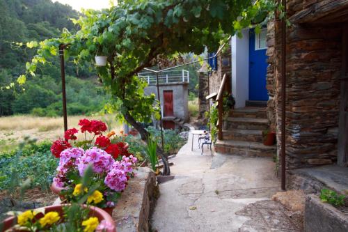  Casinhas do Ceira in Ponte de Fajão