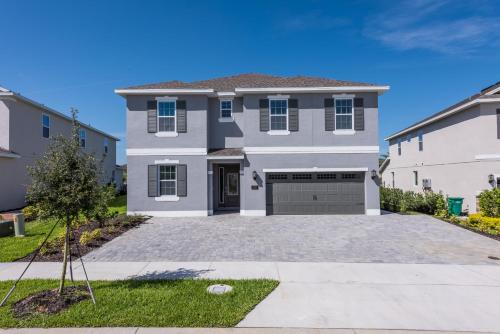 Pristine Home with Loft Area & Games near Disney - 7634W - image 8