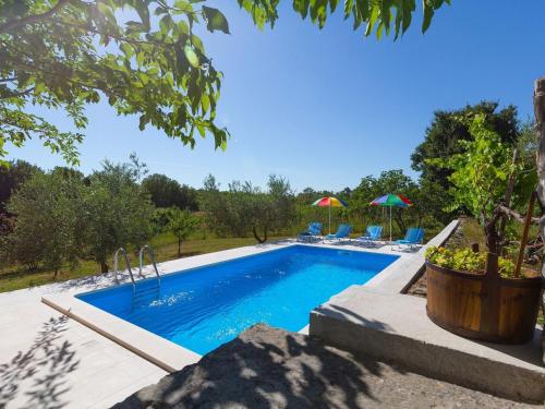  Villa Greis, Unterkunft in Kremenje