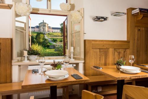 Special Offer - Standard Double or Twin Room with Romantic Package