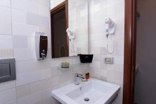 Borghese Executive Suite - image 9