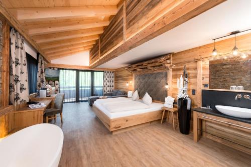 1 queen bed