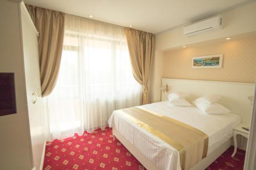 MSR Port Hotel – Mangalia, CA