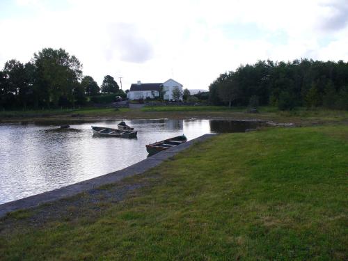 The Waterfront House Country Home