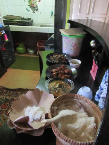 Food and beverages, Green Savannah Homestay Syariah in Dieng Kulon
