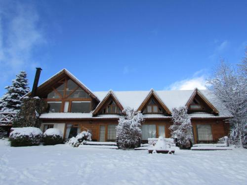 6 bedrooms, 11 beds