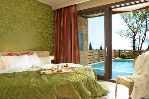 2 bedrooms, 4 beds