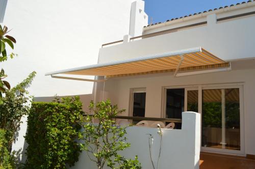 Ferienhaus mit Pool primera linea - image 5