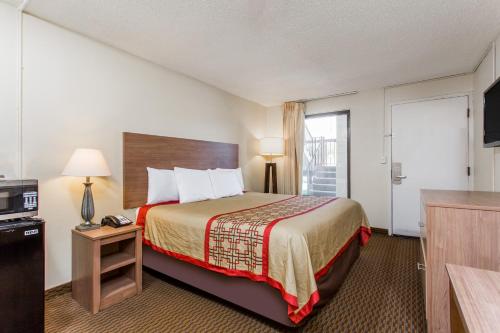 Days Inn by Wyndham Norfolk Airport in Norfolk (VA)