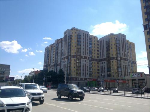 Центр 135 Семеиные Апартаменты с балконом Вокзальная дом 51А