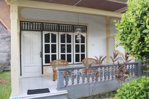 Taman Lilys Hotel in Lovina part