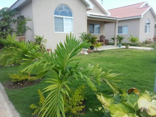 Viesnīcas āriene, Caymanas Estate beautiful 2 bedroom in Caymanas