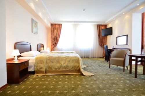 1 queen bed